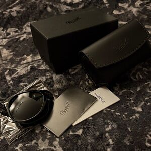 Persol 714 Sunglasses polarized excellent